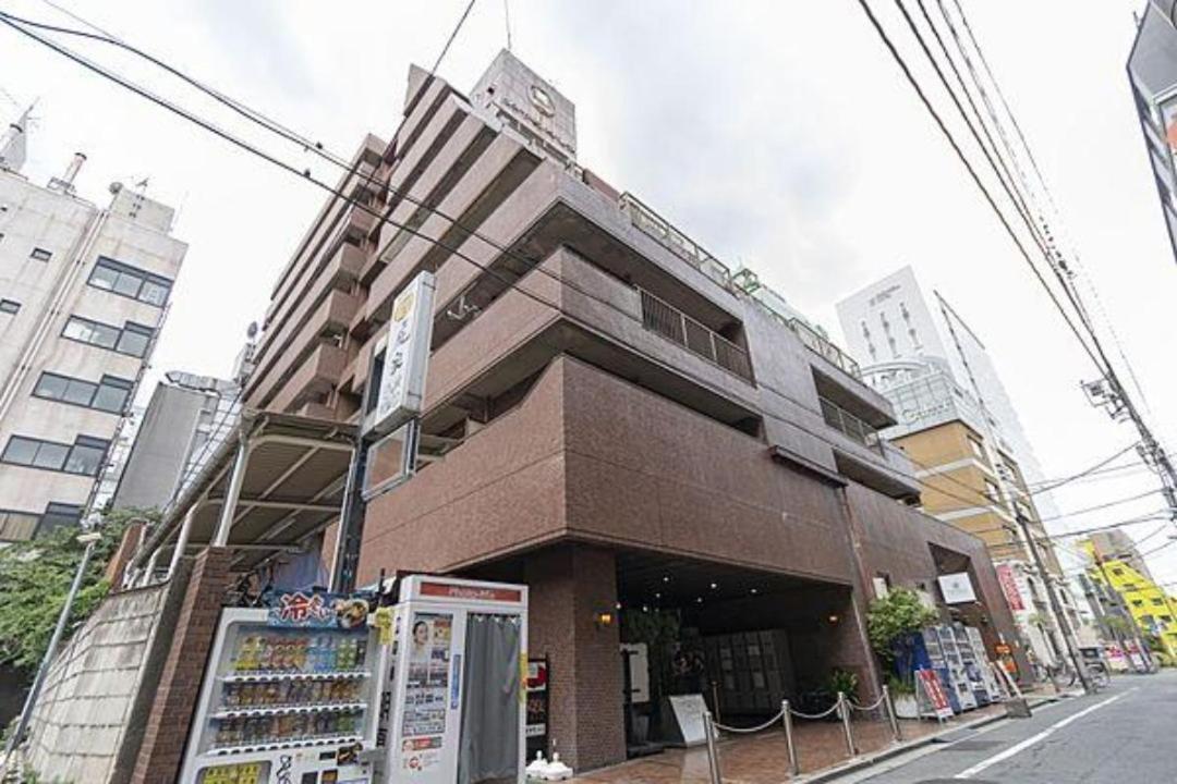 Shinjuku Center: Prime Location Near Kabukicho Apartment *